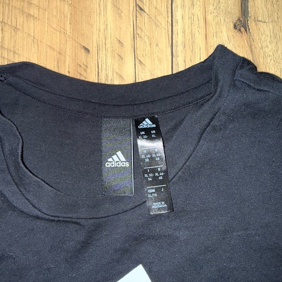 Black Adidas tank - Picture 4 of 5